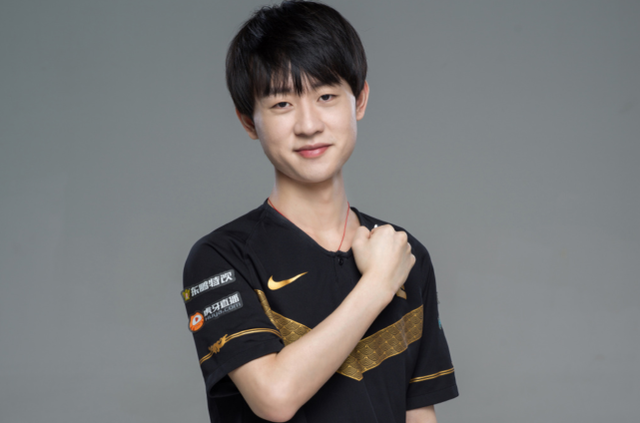 威性会更强 威性会更强